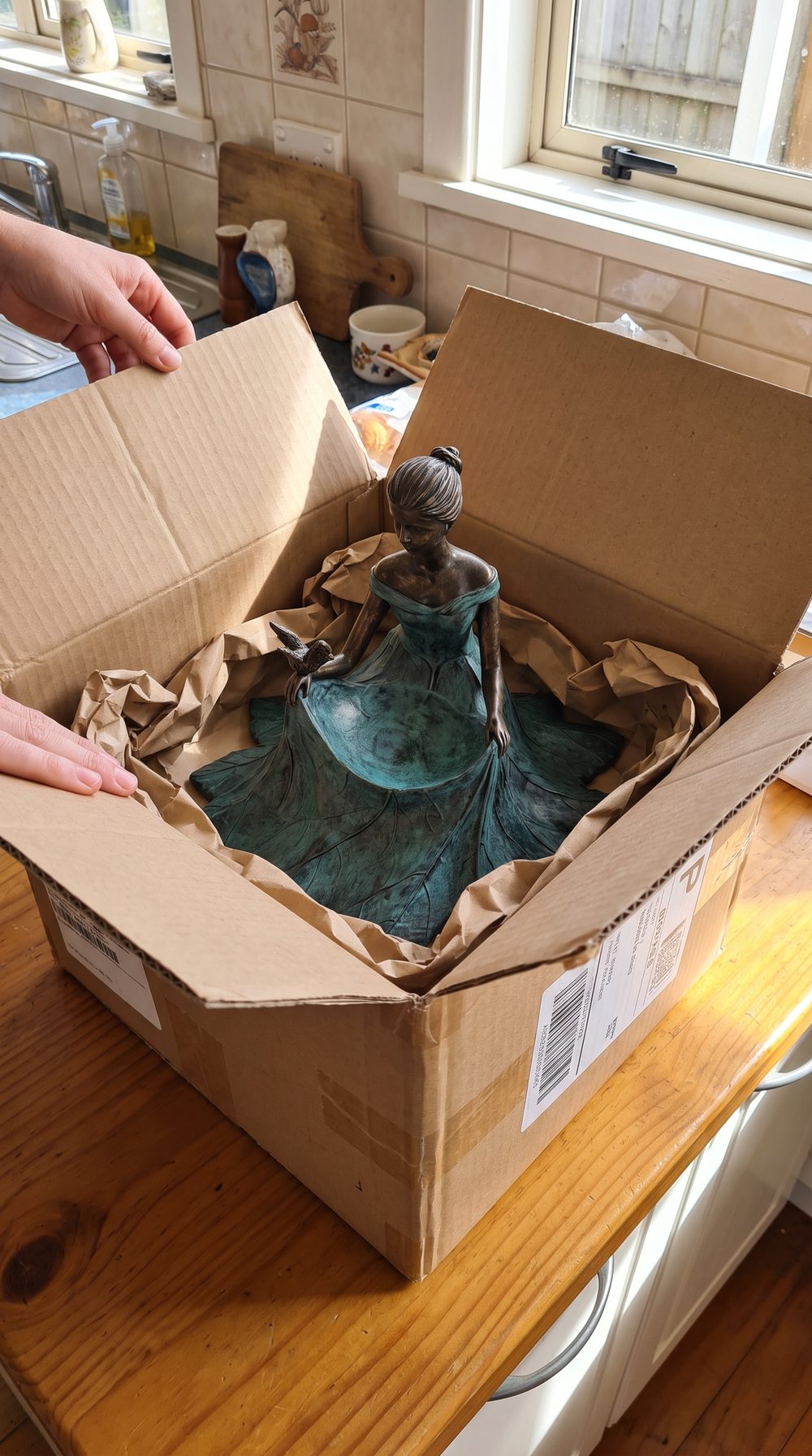 f7 unboxing